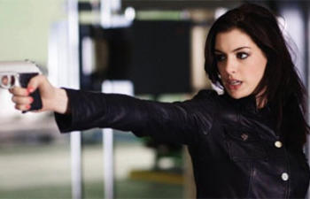 Anne Hathaway incarnera la Femme-Chat dans The Dark Knight Rises