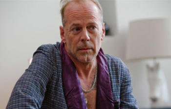 Bruce Willis dans Five Against a Bullet